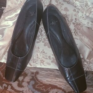 Life Stride Classic Black Leather Women's Square-Toe Flats Like New 8N